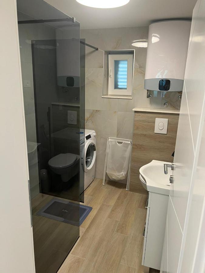 Lady Di Apartment Makarska Bagian luar foto