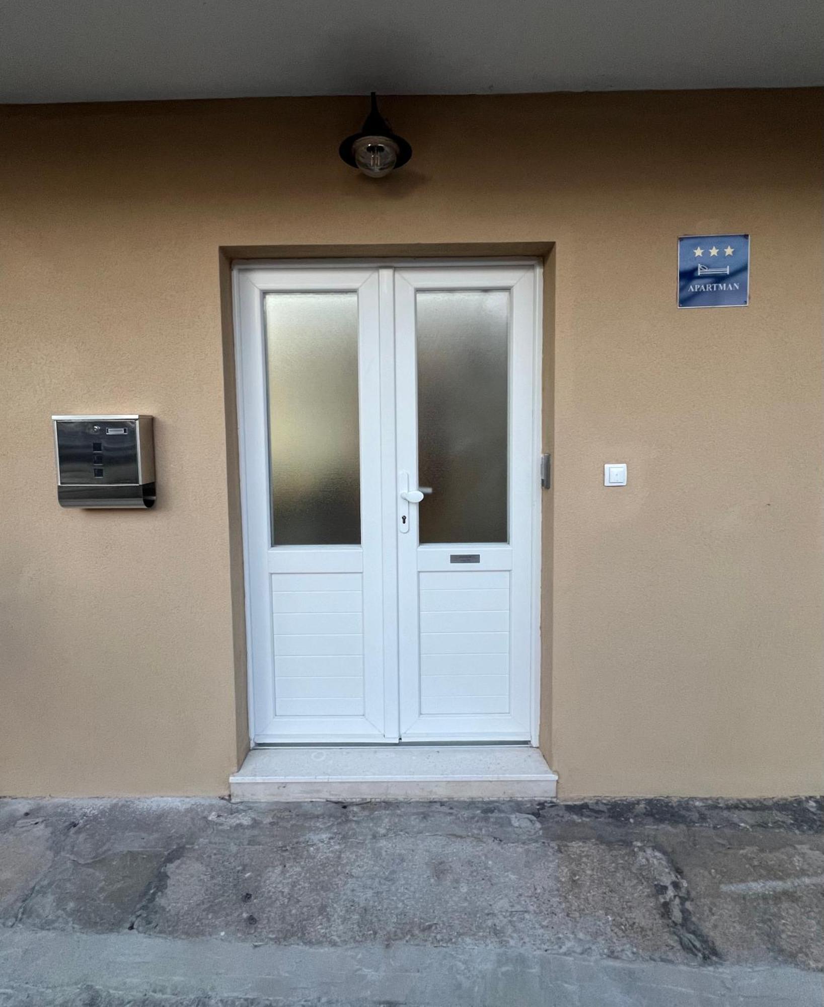 Lady Di Apartment Makarska Bagian luar foto